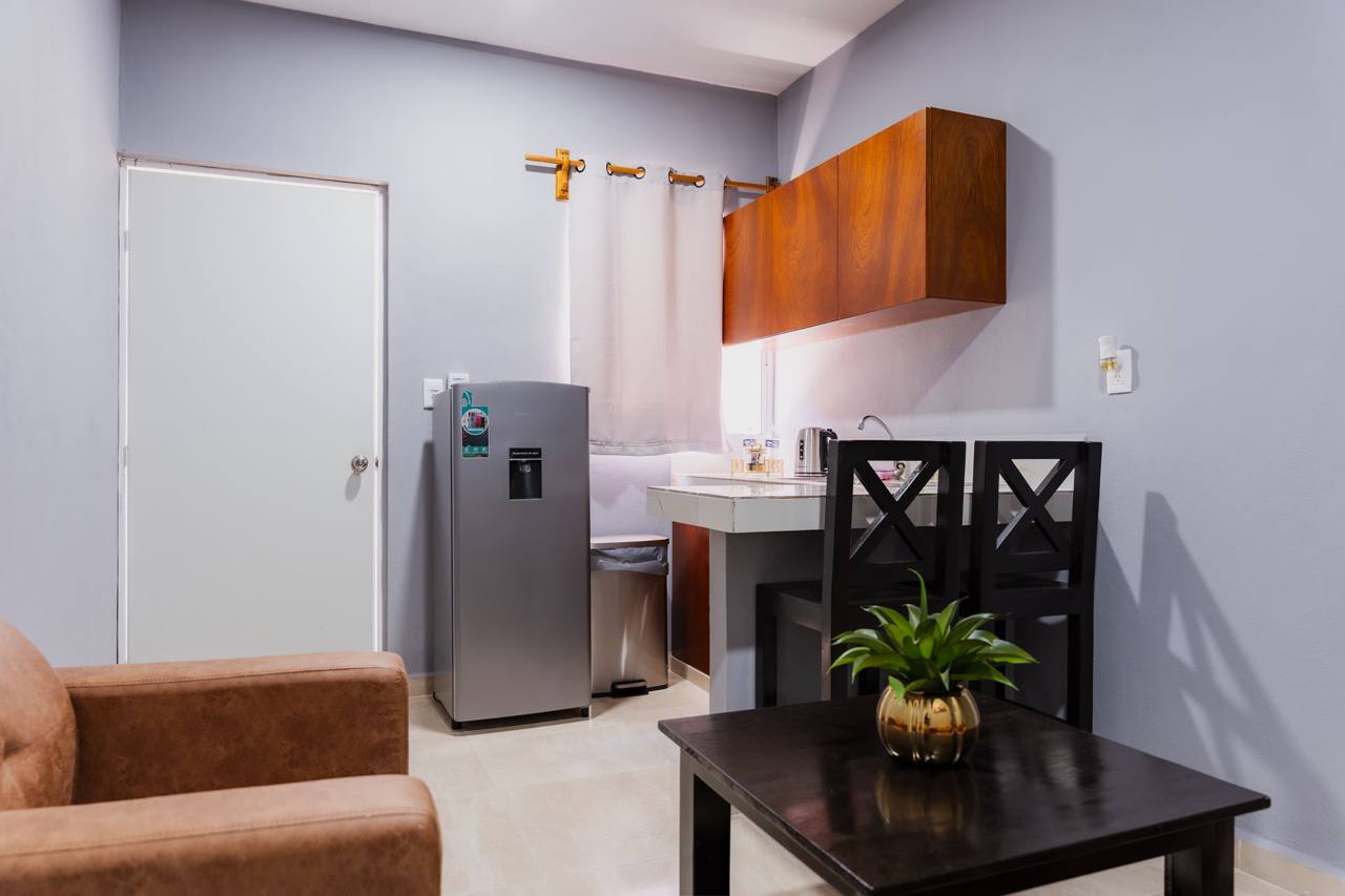 Luz de mañana en una suite de Hotel Maya Suites